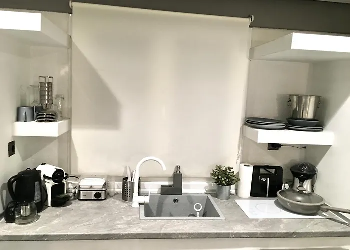Cute private Studio με αυλή
